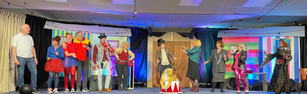 Circus HI-DI-HI zet Linschoten op z’n kop!